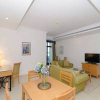 One-Bedroom Apartment with Beach View