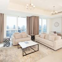 Deluxe One-Bedroom Apartment with Balcony 