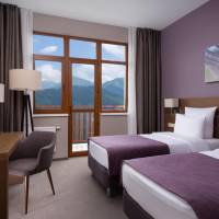 Twin Room with Mountain View