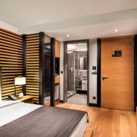 Deluxe Room with Sea View