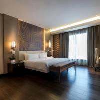 Suite with Lounge Access