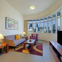 Deluxe One-Bedroom Apartment