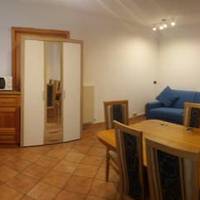 One-Bedroom Apartment (5 Adults)
