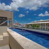 Duplex Suite with Private Pool