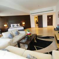Avenue Suite
