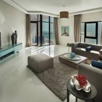 Three-Bedroom Apartment Sea and Pool View
