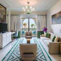 One-Bedroom Family Suite