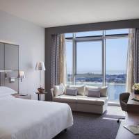 King Room with Club Lounge Access