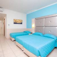 Twin Room with Sea View