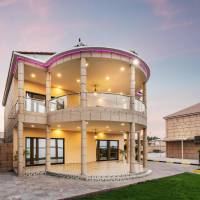 Royal Villa with Sea View