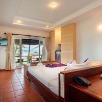Bungalow with Sea View
