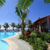 Deluxe Pool View Bungalow