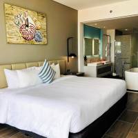 Premium City View Grand King Bed 