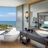 1 King Classic Ocean View