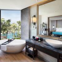 1 King Classic Resort View