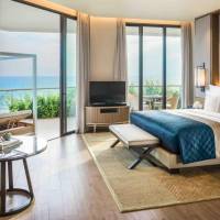 1 King Junior Suite Resort View