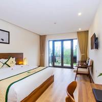 Deluxe Double or Twin Room with Garden View
