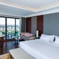 Deluxe Terrace Ocean View Room