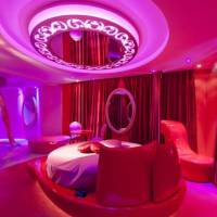 Deluxe Suite with Spa Bath