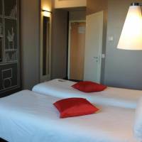 Standard Room with Two Single Beds