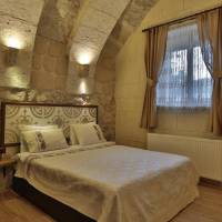 Stone Arch Room