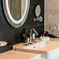 One-Bedroom Suite with Private Pool 