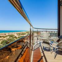 Double or Twin Room with Sea View