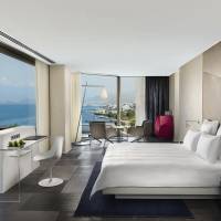 Corner Sea View Suite