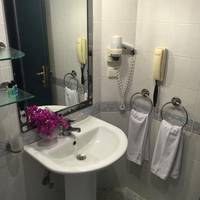 Double or Twin Room with Sea View