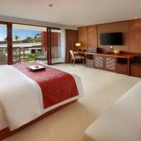 Family Suite with One-Time Massage