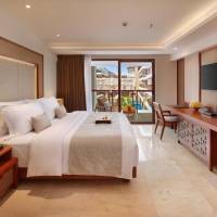 Deluxe Double or Twin Room with One-Time Minibar