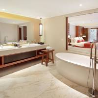 Junior Double or Twin Suite with One-Time Minibar