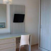 One-Bedroom Apartment (2 Adults)