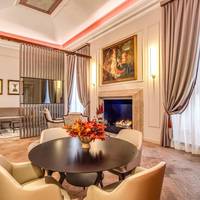 Luxury Suite