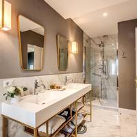 Suite with City View