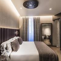 Deluxe King Guest Room