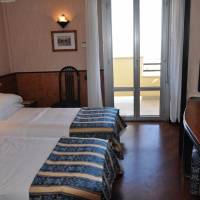 Double or Twin Room with Balcony and Sea View