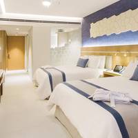 Deluxe Golf and Ocean View 2 Queens