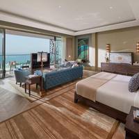 Junior Sea View Suite with Club Lounge Access