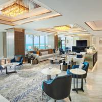 Royal Suite with Club Lounge Access