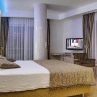 Corner Double Room