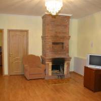 Cottage (8 Adults)