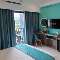 Deluxe Queen Room