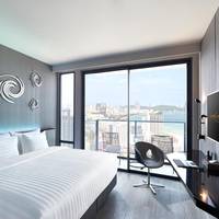 Deluxe Corner with Sea View