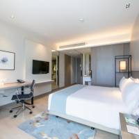 King Room with Mobilty Accessible Roll In Shower - Non-Smoking