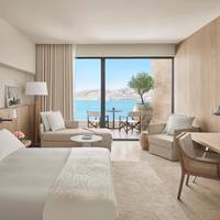 Deluxe King Room with Sea View and Balcony