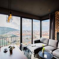 Corner Suite