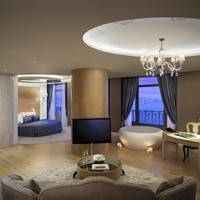 Corner Suite with Bosphorus View - Lounge Access