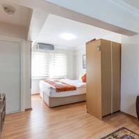 Apartment (3 Adults)