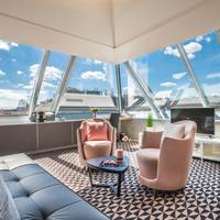 Corner Suite
